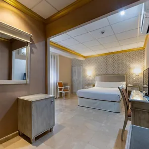 3* Otel Sacromonte